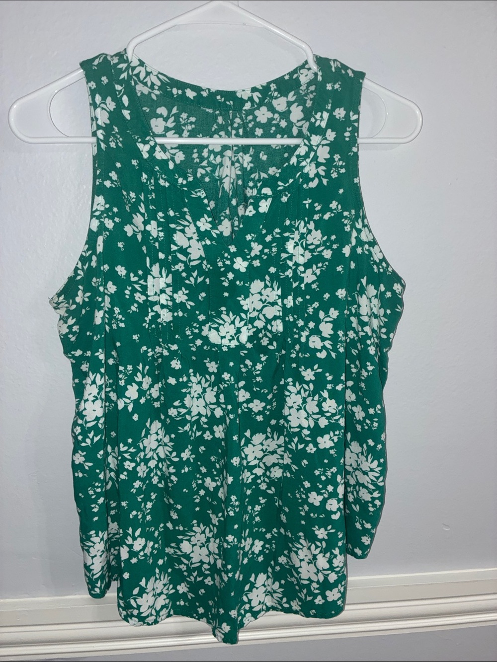 Sonoma Boho Sleeveless Floral Top – Bright‑Soft Green/Turquoise (Size MP)